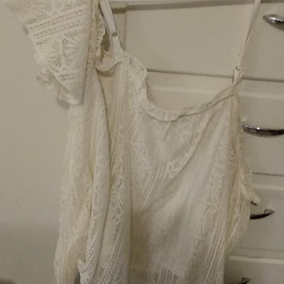 Top - Picture 2 of 2